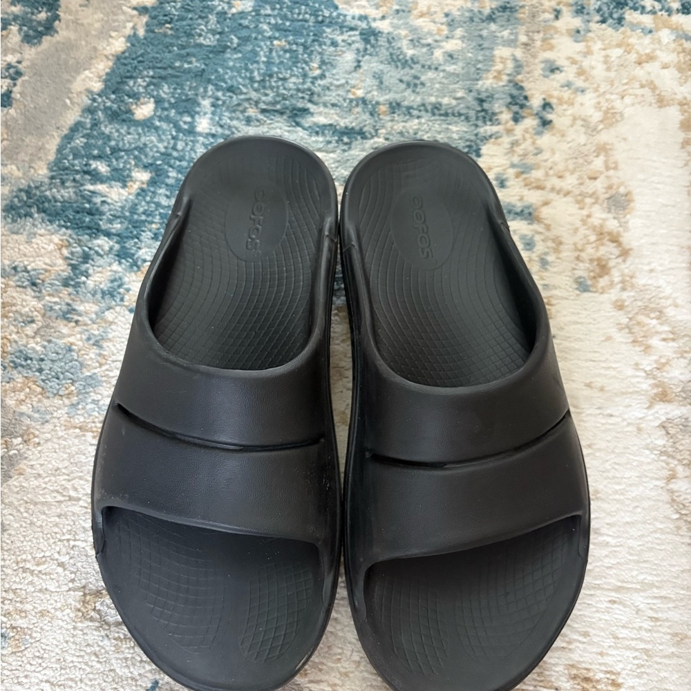 OOFOS Black Men's Slide Sandals